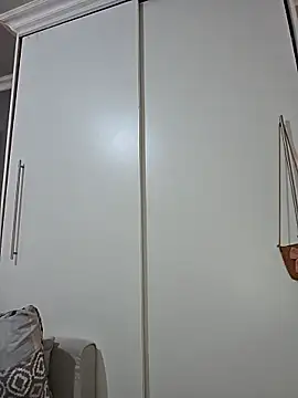 Zee_Online live sex cam