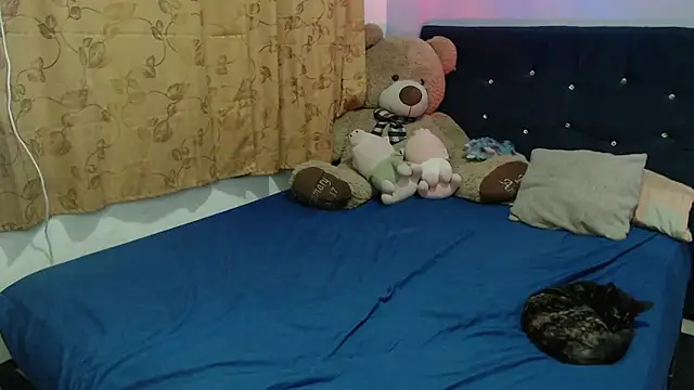 ANGELIQUE_KLANE live sex cam