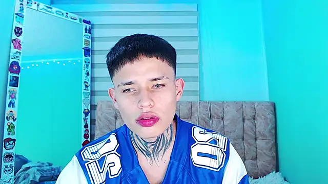 _justinmoon2 live sex cam