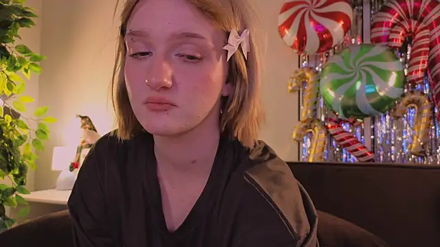 ELLIEJAY live sex cam