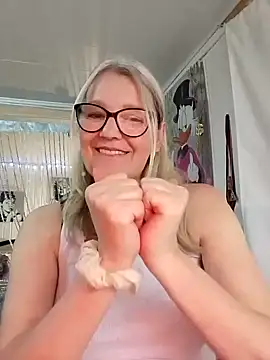 irinamaux live sex cam