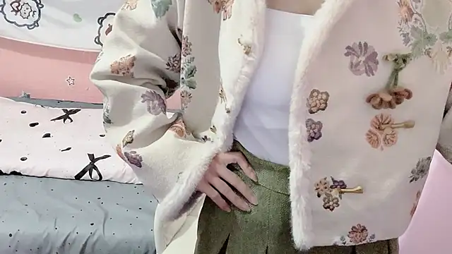 U-Ukitten live sex cam