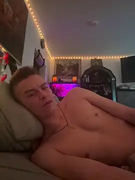 Toyjungee live sex cam