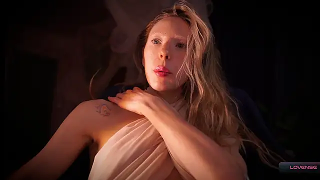 _Phantom_thread_'s cam snapshot