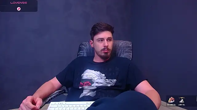 EnzoRace live sex cam