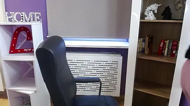 Zoey_Erotic's cam snapshot