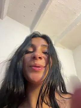 Meganmilk1 live sex cam