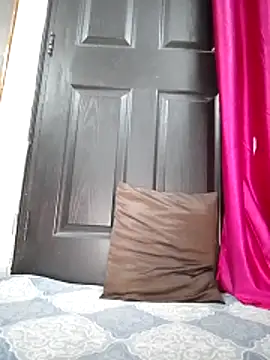 meenu_baby's cam snapshot