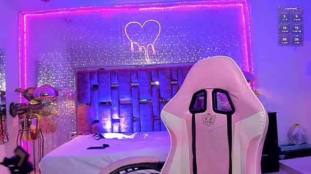 KylieVictoria live sex cam