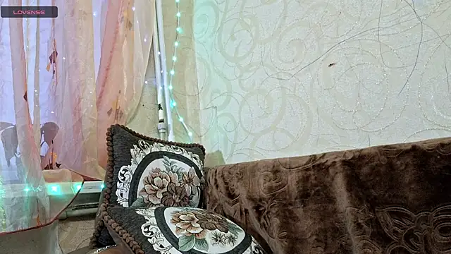 RomonaBustad's cam snapshot