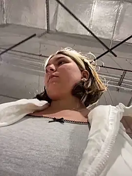 KateBurlesk's cam snapshot