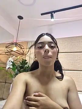 AriaBelles live sex cam