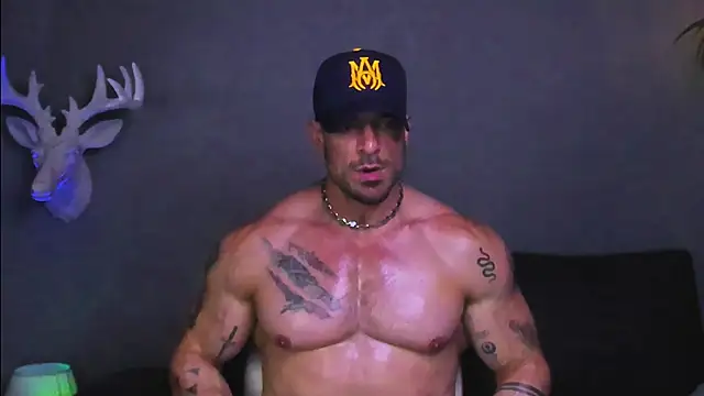 dennis_cox1's cam snapshot