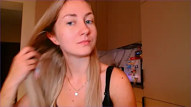 BluueSilk's cam snapshot