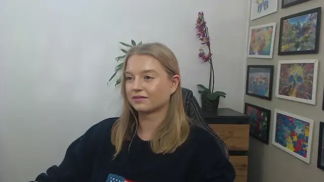 Mysteryerica's cam snapshot