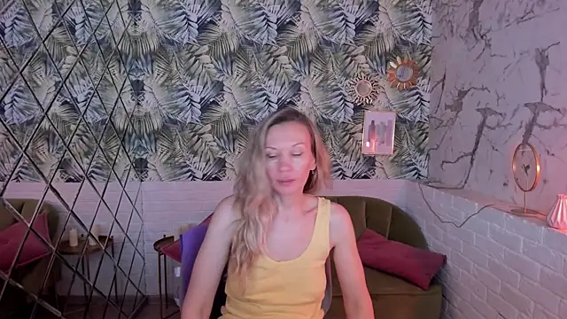 NancyGrace's cam snapshot