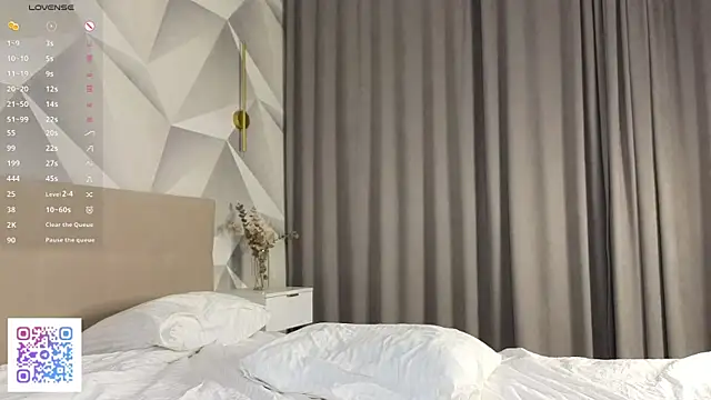 JodeeThu's cam snapshot