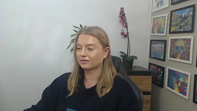 Mysteryerica's cam snapshot