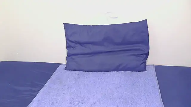 Serafynn's cam snapshot