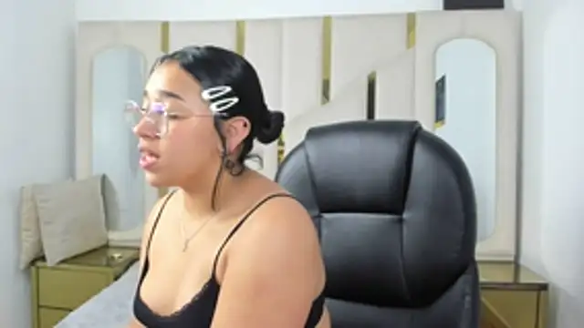 IsabellRodriguez18's cam snapshot