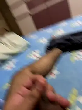 Naughtyy__yy live sex cam