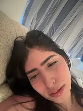 Gaby_zahir_'s cam snapshot