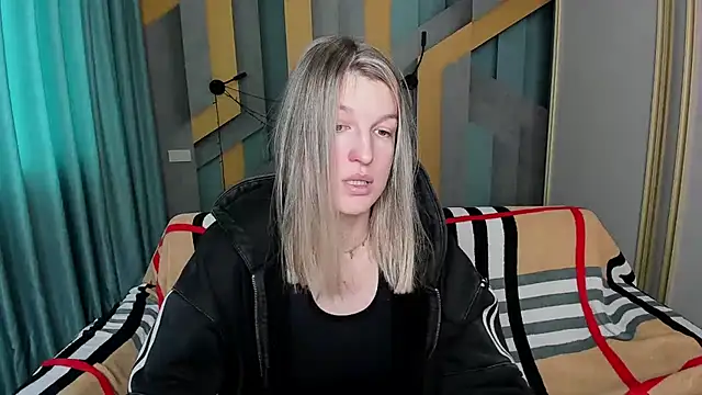 EmilyWalkeri's web cam