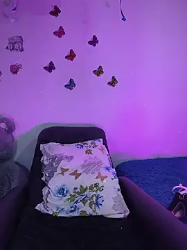 Gabilicious25's cam snapshot