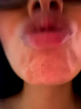 MiaSofia__ live sex cam