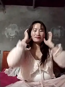 emini-xx's cam snapshot