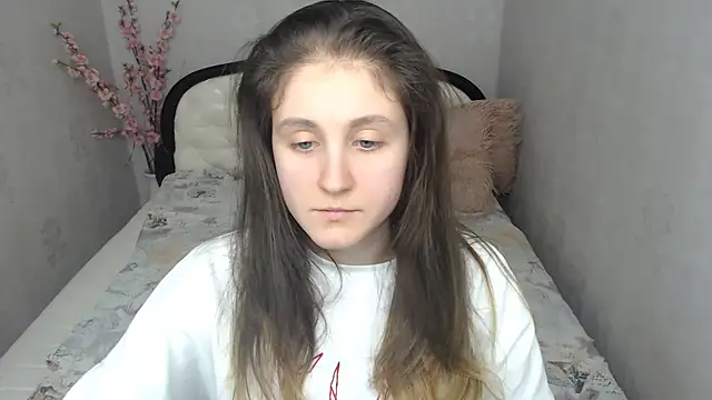 Holliy_Cooper's cam snapshot