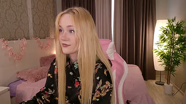 HeyMonkey_'s cam snapshot