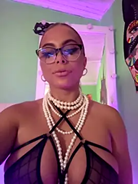 TamaraSavage live sex cam