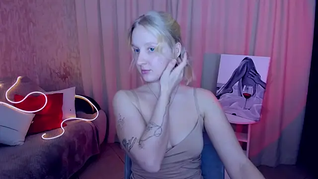 SummerPink's cam snapshot