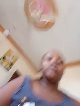 queennapal's cam snapshot