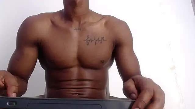 drake_brwon_23 live sex cam