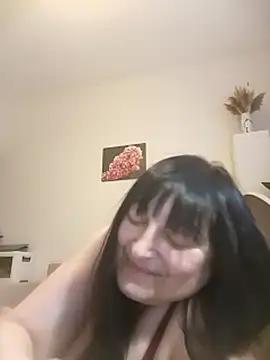 Women-pleasures live sex cam