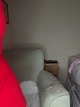 largeboobies30's cam snapshot