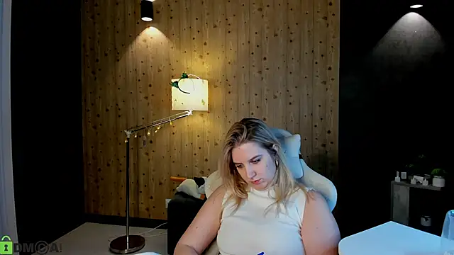 LunasShine's cam snapshot