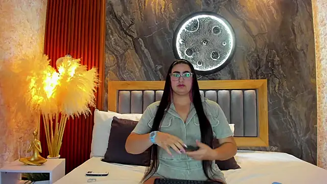 BellaPeers_'s cam snapshot