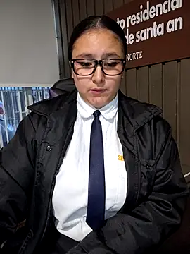 Cute_Penelope's cam snapshot