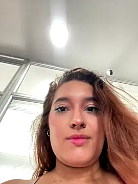 Emily_Jonness_ live sex cam