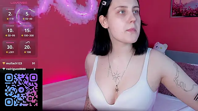 hey_tessa's cam snapshot