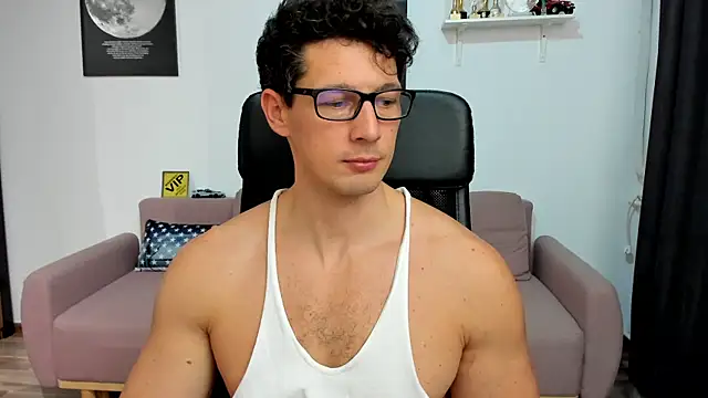 BrutusK08 live sex cam