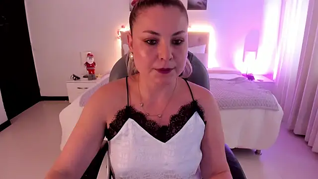 Violeta_Hotter's cam snapshot