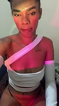 Cammgirlmii live sex cam