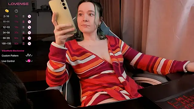 alisahug's cam snapshot