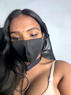 Itz_pari_00's cam snapshot