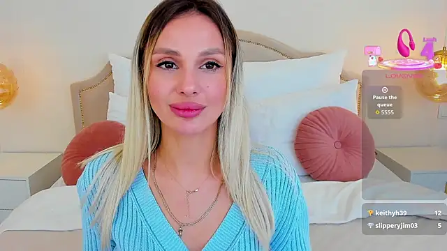 MissLoou's cam snapshot