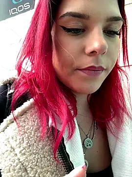 RiriRoseey's cam snapshot